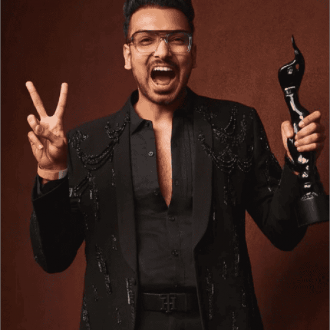 Shreyas Puranik wearing Robin in Secret